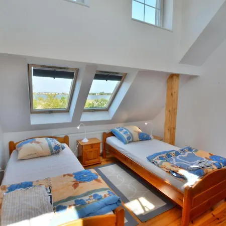 House With Private Garden And Pier Сasa de vacaciones *