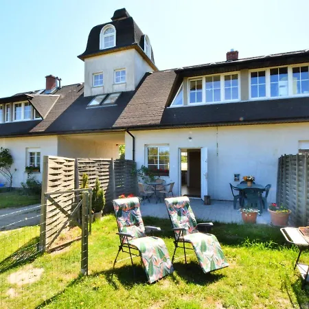 House With Private Garden And Pier *