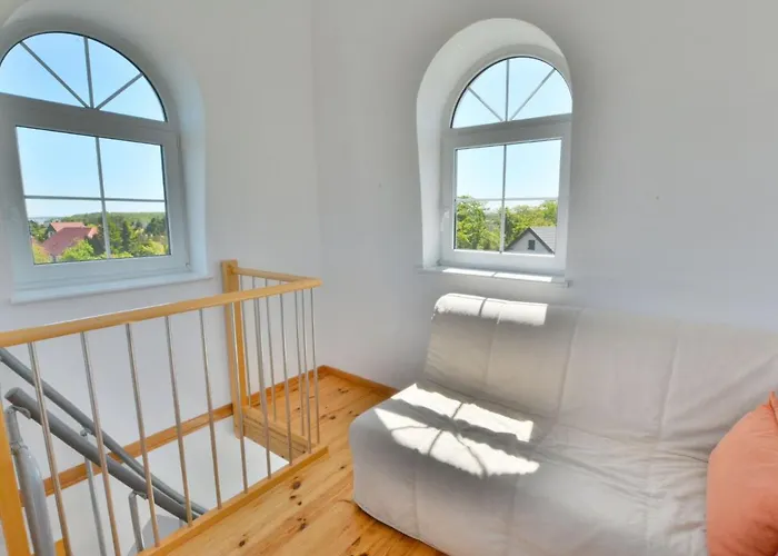 House With Private Garden And Pier Podamirowo